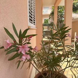 Zlatka Apartman